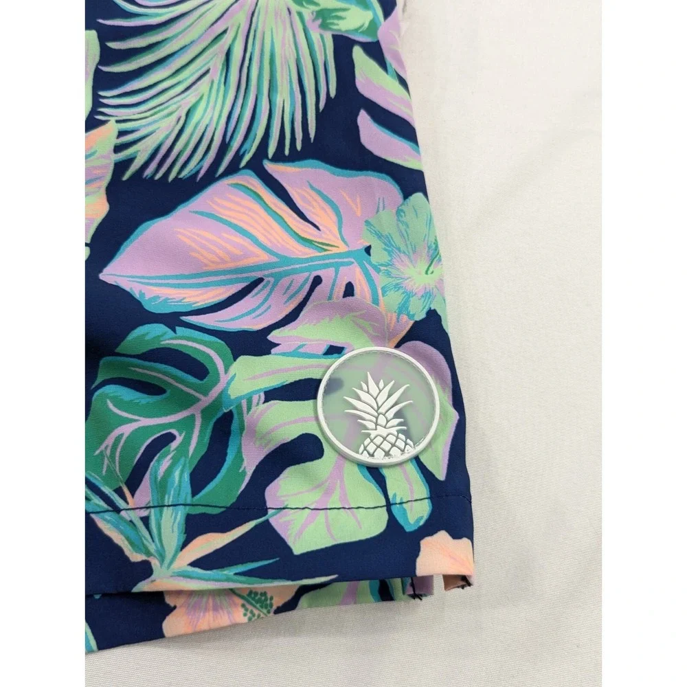 NEW‎ NO TAGS  CHUBBIES, FLORAL TROPICAL 5.5